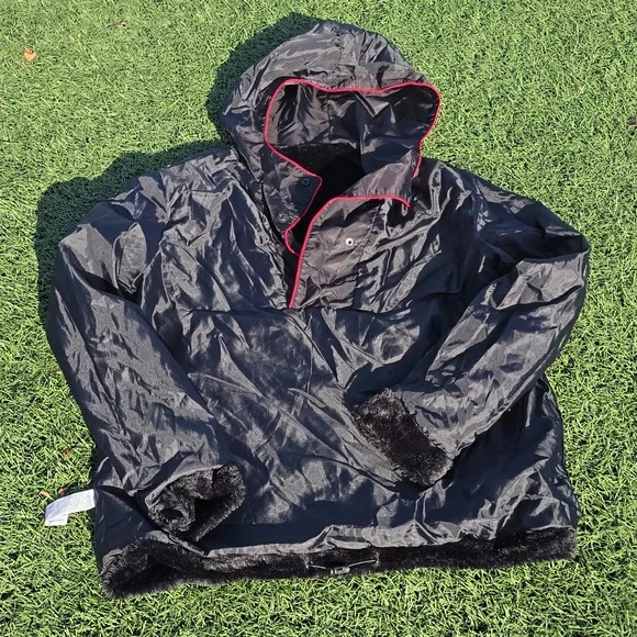 Forever 21 men's red and black hoodie, large. - Picture 8 of 10